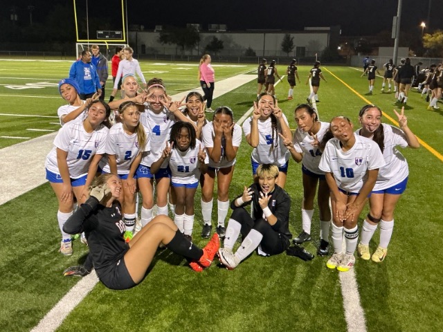 Two-time defending champion Duncanville charges past Temple