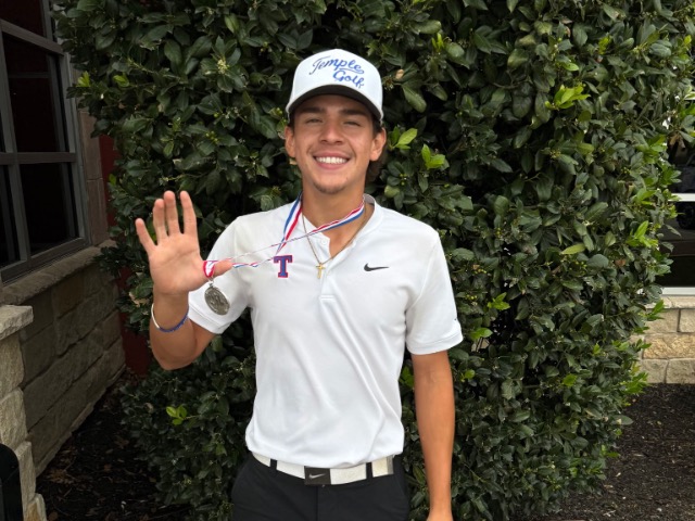 Trivette Clutches Silver: Senior Star Punches Ticket to Regionals After Playoff Thriller