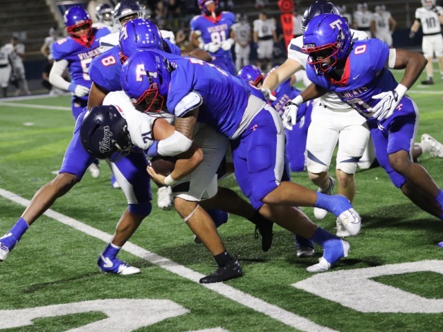 Temple stays in thick of postseason chase with 49-21 win over Bryan