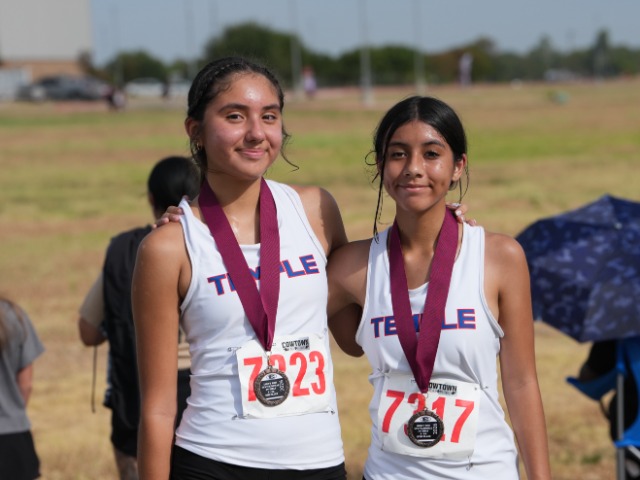 Ramos and Casanova Lead Temple JV Tem-Cats as Medalists at Ennis Lions Den Invitational