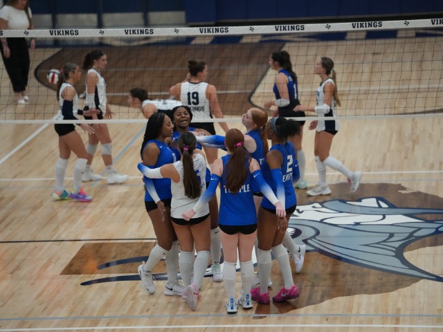 Tem-Cats Sweep Bryan Lady Vikings in Straight Sets to Move to 4-4 in District 12-6A Play