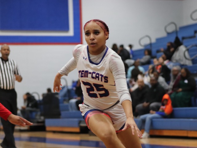 Killeen uses fourth-quarter surge to pull away from Temple, 56-40