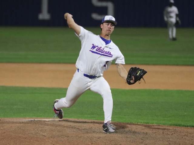 Midway holds off Temple in 12-6A baseball action