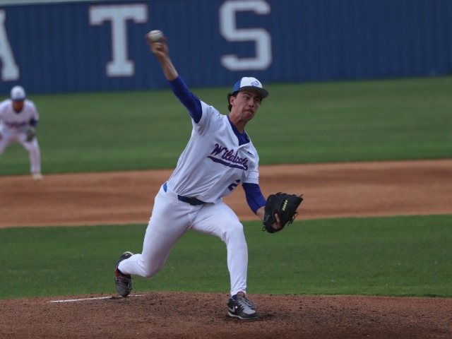 Tem-Cats ease past Crockett 2-0