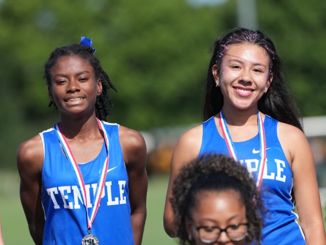 Dynamic Duo Drives Tem-Cats at District 12-6A Championships: Staples and Desales Secure Regional Spots