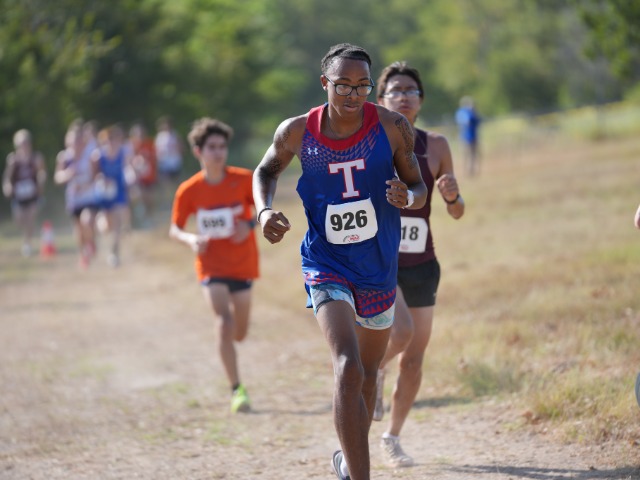 Temple JV Boys Cross Country Competes at Coach Giese Meet