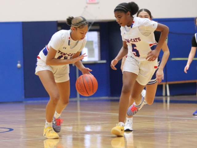 Tem-Cat Freshman down Robinson 64-23