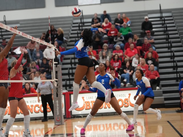 Tem-Cats Punch Playoff Ticket: Temple Outlasts Lake Belton in Four-Set Thriller to Sweep Season  Series