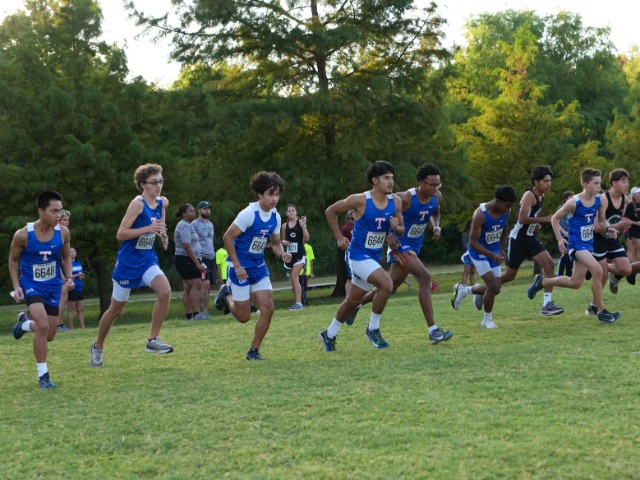 Temple Wildcat Boys XC Battles Strong Field at Pro-Fit Invitational