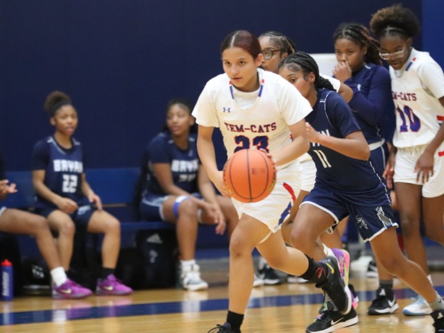 Temple football players feted at banquet after playoff season