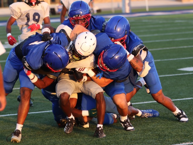 Temple scrimmages Stony Point