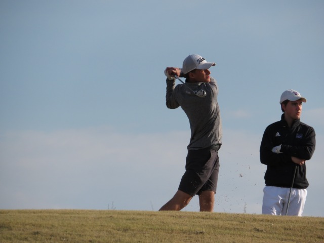 Willett Competes at Regional Golf Championships