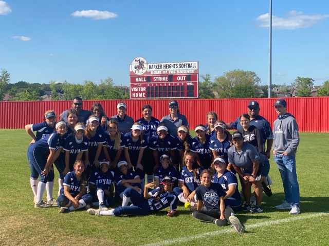 Bryan softball team opens Class 6A playoffs with win over  Waxahachie