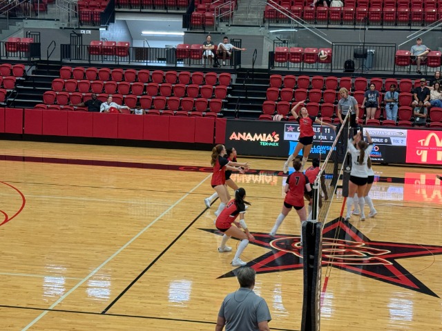 Cowgirls Move to 2-0 in District With Win Over Plano East