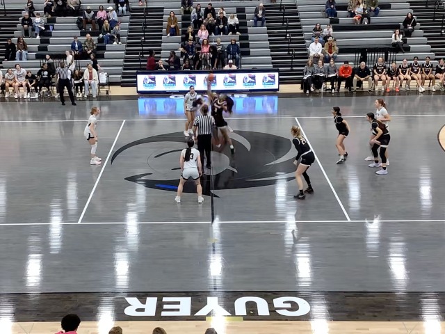 Cowboys and Cowgirls Honor Their Senior Wrestlers