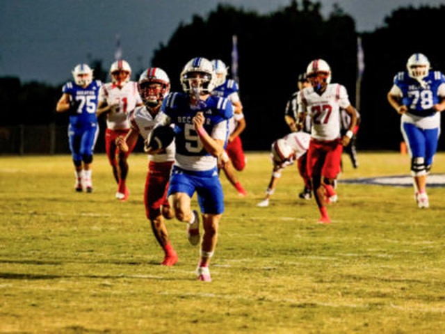 Dunn’s 5 TDs fuels Decatur’s blowout win over Castleberry