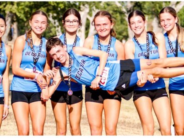 Lady Eagles strike gold at Granbury Race for the Loot