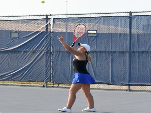 Tennis Teams Thankful for Opportunity