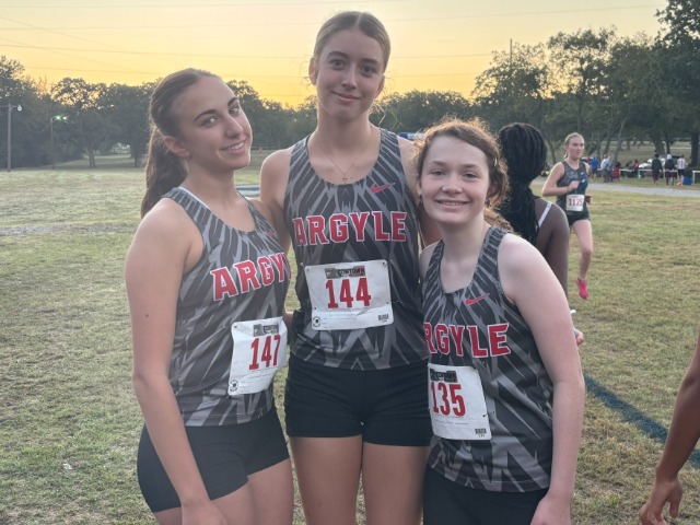 Lady Eagles Set New PR's at Decatur Reunion Run