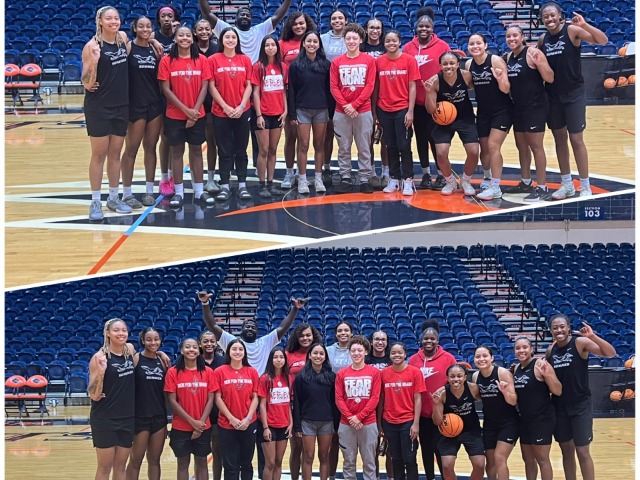 Judson Girls Basketball visits UTSA Women's basketball practice