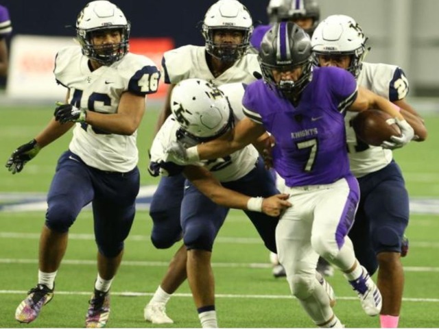 Knights fight off late Lobos rally, escape with 30-24 win