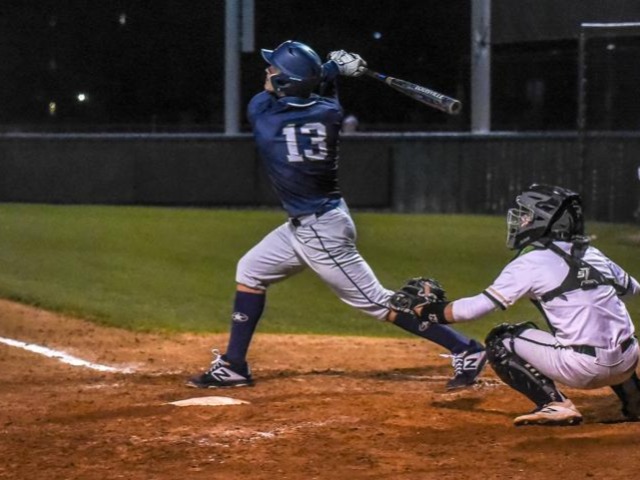 Lobos rally in seventh, edge The Colony