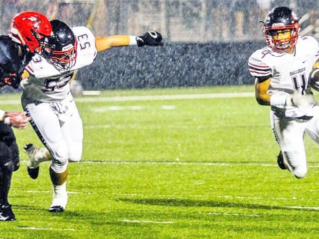White Hall uses run game to down Maumelle 23-16