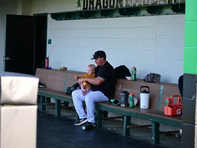 Parking information for Globe Life Field.