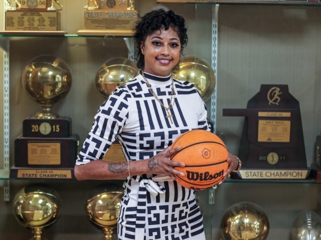 Latesha Woods Named Head Coach For Douglass Girls Basketball
