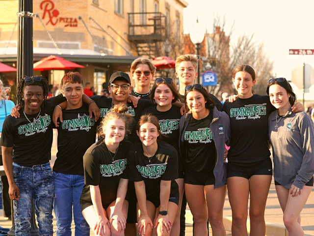 Rudder Volleyball Gets Active Helping the Community