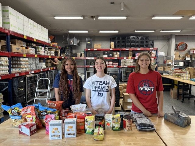 Serving with Heart at House of the Harvest