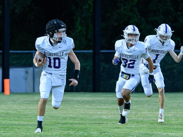 Defense Keys Junior High Bearcat Win Over Hackett