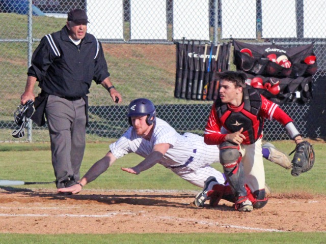 Goff Nails Down Win For Bearcats
