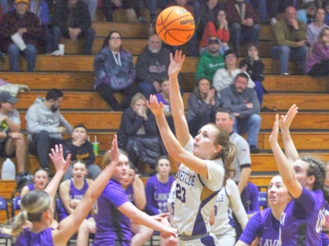 Lady Bearcats Win District Opener