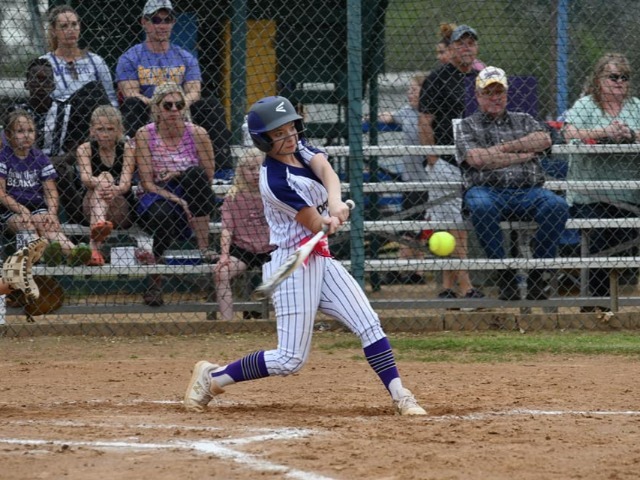 Lady Bearcats Wrap Up Division Title With Big Win