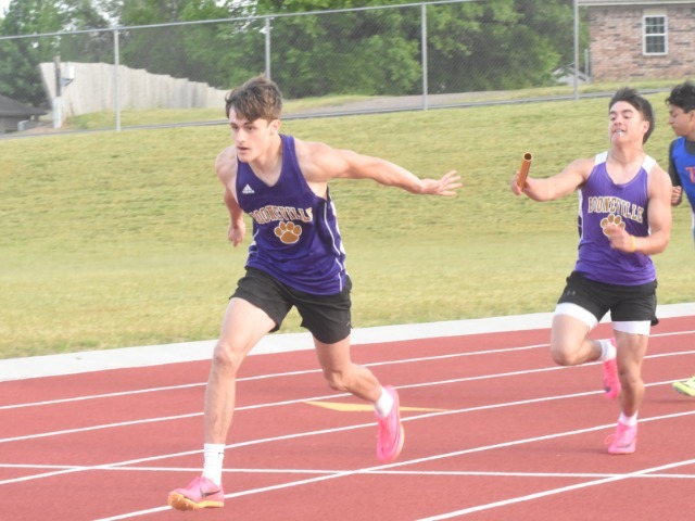 31 Bearcats, Lady Bearcats Qualified For Tuesday's State Meet