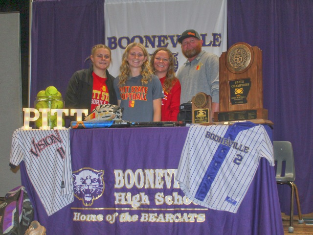 Franklin Signs With Pitt State
