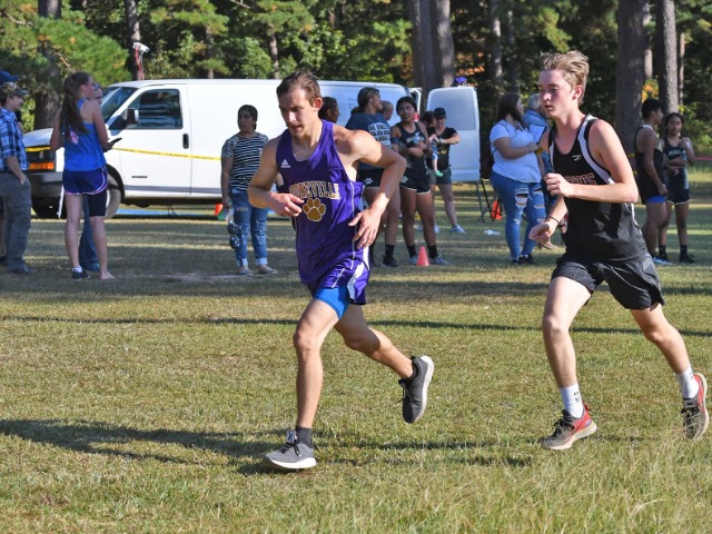 Bearcats Runners Compete At Buck Fever Showcase