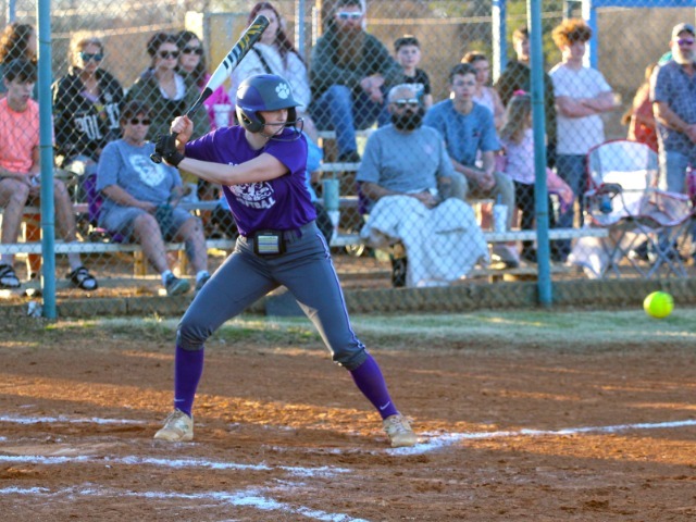 Tillery's Bomb Wins Extra Inning Opener