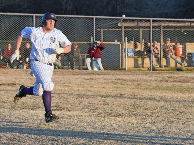Baseball Bearcats Win Opener