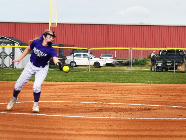 Lady Bearcats Win In Northwest Arkansas Again