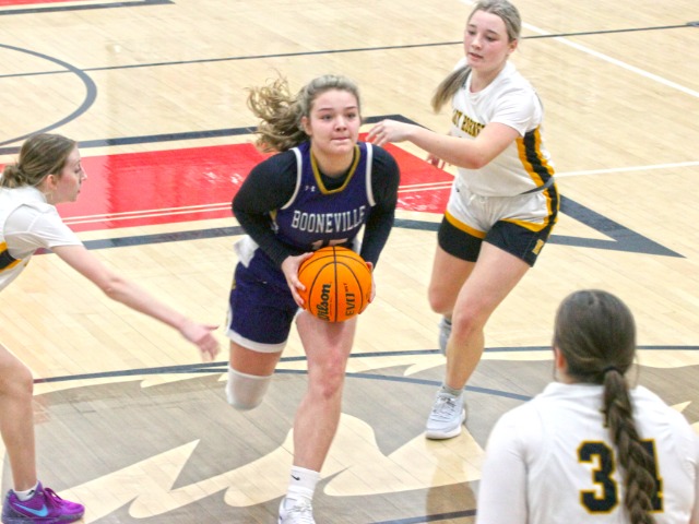 Lady Bearcats Win Second Game In Mansfield Tournament