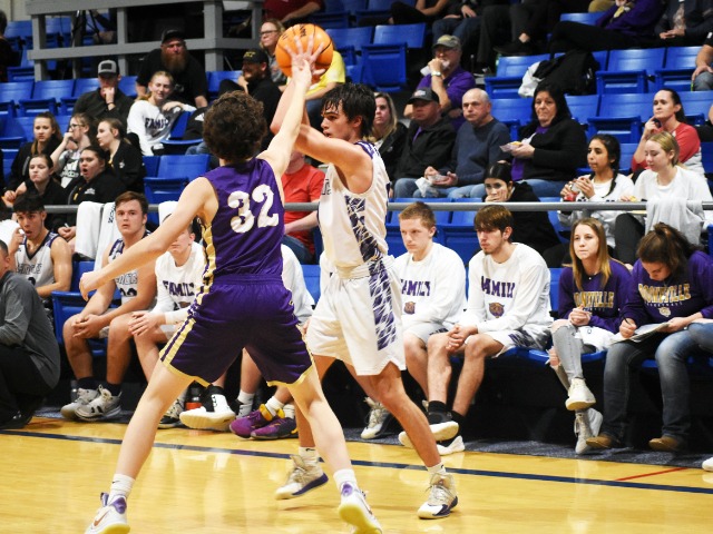 Ferguson 3 Wins It For Bearcats