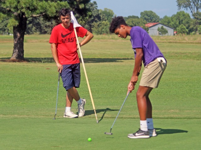 Tennis Cats To Open Season, Start Busy Sports Week
