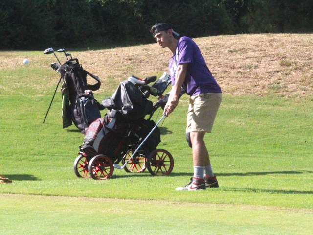 Eaves Shoots Lowest Round In Monday Tournament