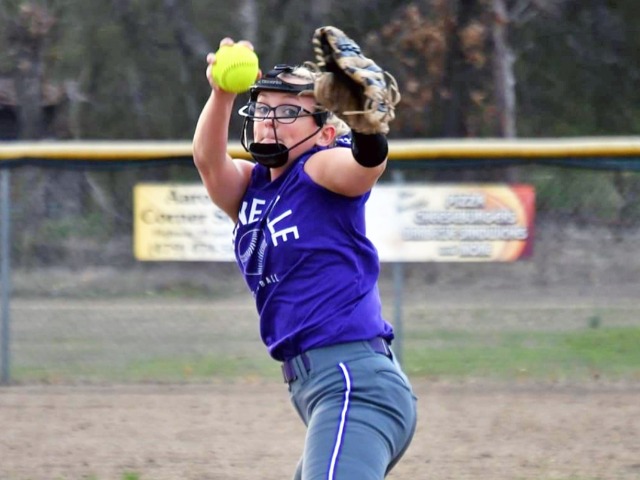 Tillery, Lady Bearcats Open 3A-4 Play With Win