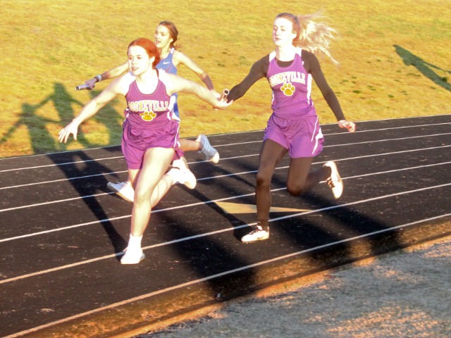 Junior Bearcats Win Weather Shortened Meet In Mansfield