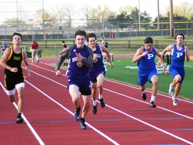 Warren, Jr. Bearcats Win District Meet
