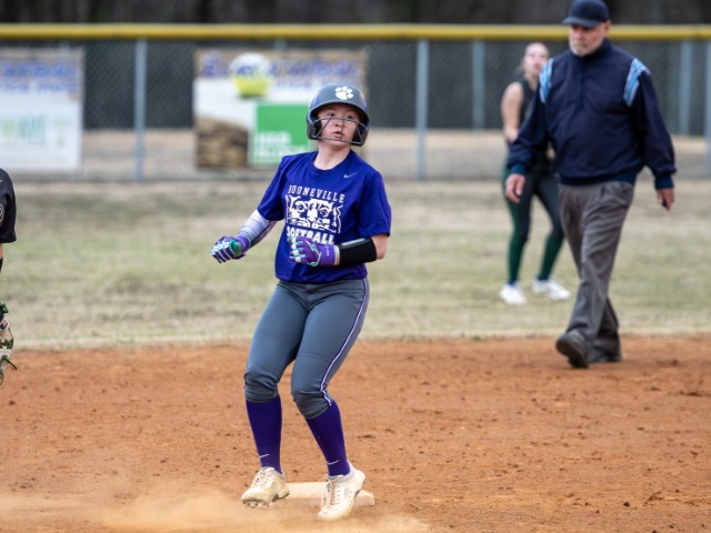 Simpson Picks Up Second Game, Nobles Picks Up Second Win