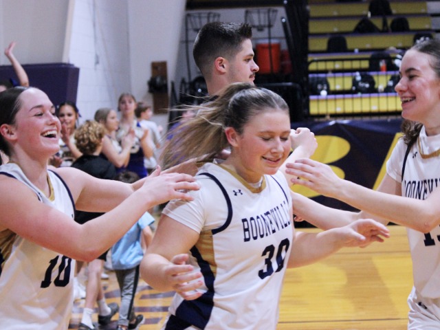 Taylor Clutch For Lady Bearcats In Win Over Paris